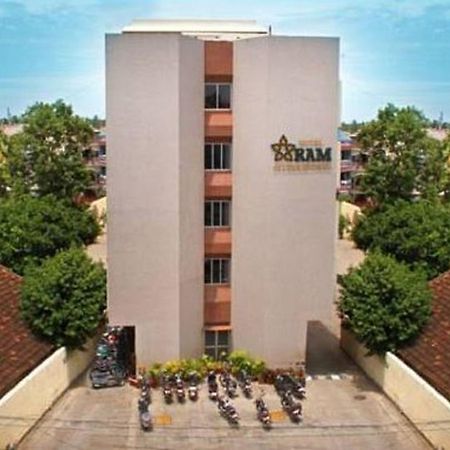 Hotel Ram International Pondicherry Eksteriør bilde
