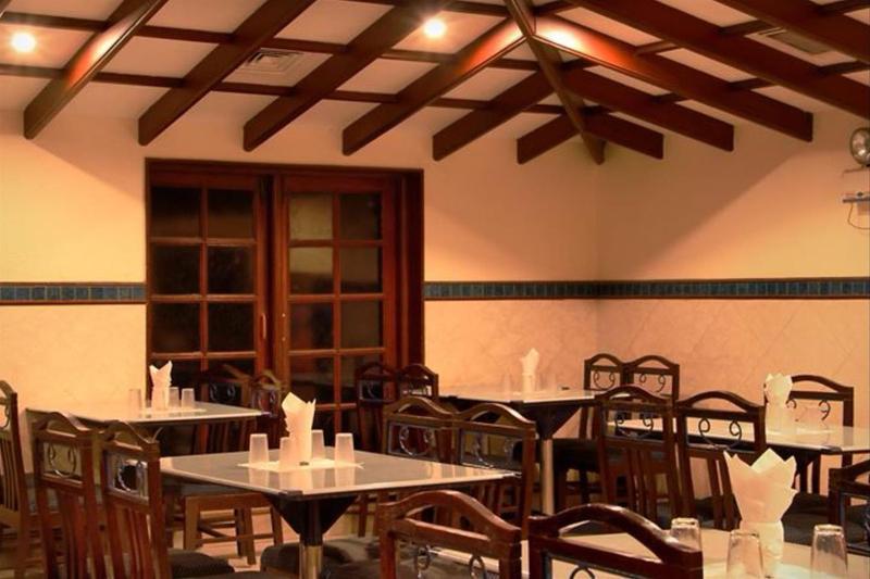 Hotel Ram International Pondicherry Eksteriør bilde