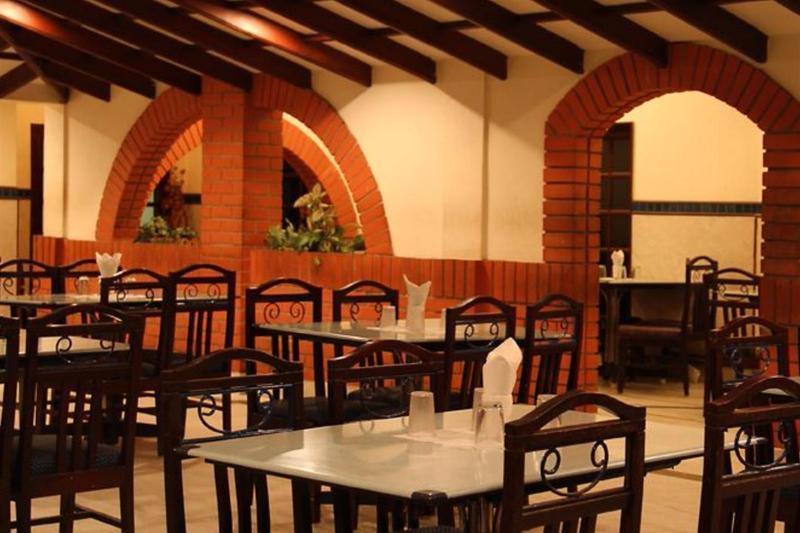 Hotel Ram International Pondicherry Eksteriør bilde