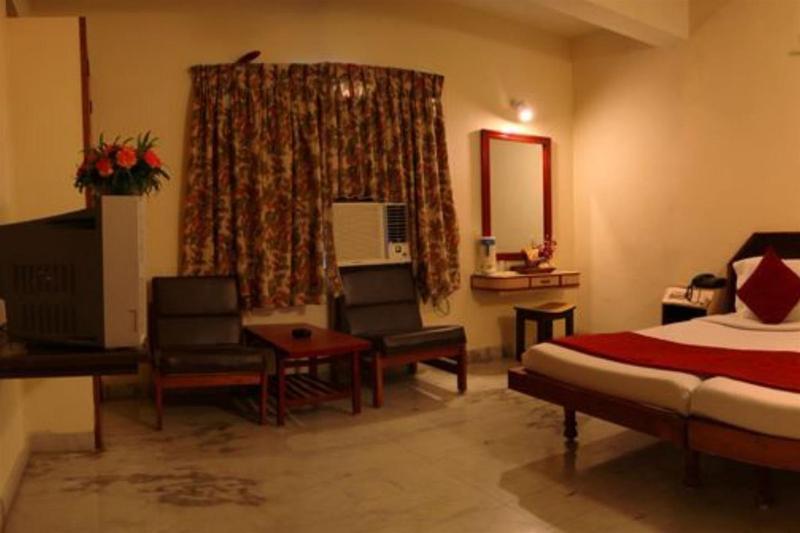 Hotel Ram International Pondicherry Eksteriør bilde
